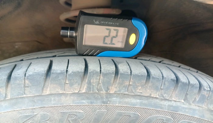 2015 Maruti Alto K10 VXI, Petrol, Manual, 78,074 km, tyre