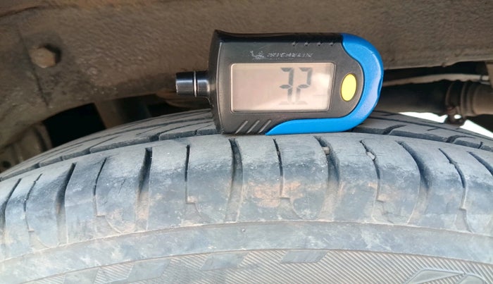 2015 Maruti Alto K10 VXI, Petrol, Manual, 78,074 km, tyre