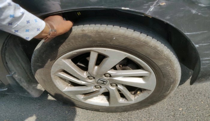 2018 Honda Jazz 1.2L I-VTEC V, Petrol, Manual, 83,738 km, tyre