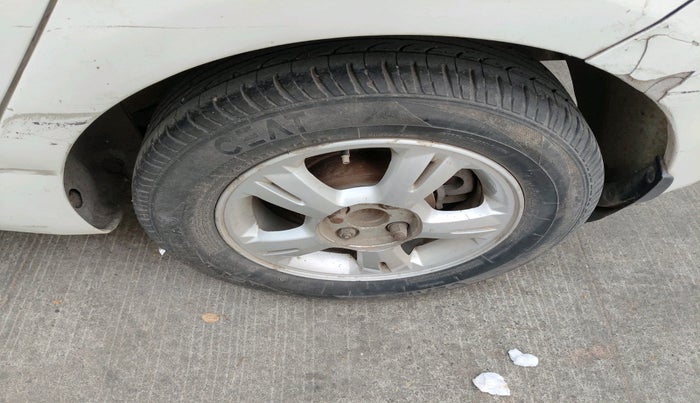 2011 Hyundai i20 ASTA 1.4 CRDI, Diesel, Manual, 1,01,175 km, tyre