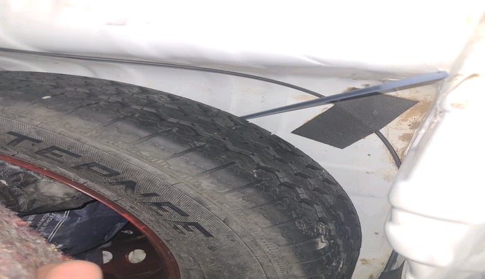 2022 Renault Kwid RXT 1.0 AMT (O), Petrol, Automatic, 53,058 km, tyre