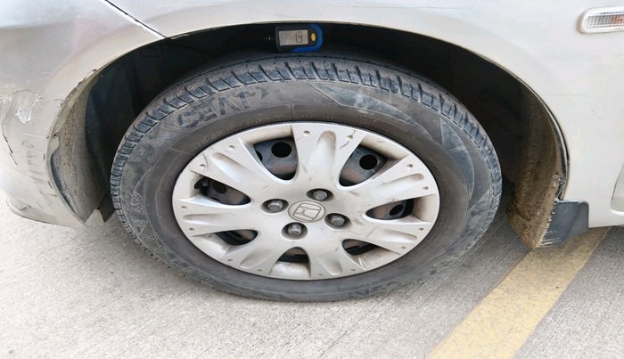 2014 Honda Amaze 1.2L I-VTEC S, Petrol, Manual, 93,184 km, tyre