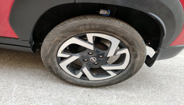 2024 Nissan MAGNITE XV AMT, Petrol, Automatic, 12,735 km, tyre