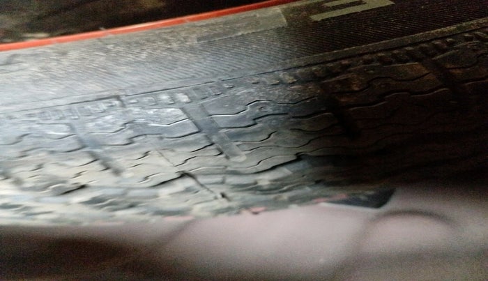 2024 Nissan MAGNITE XV AMT, Petrol, Automatic, 12,735 km, tyre