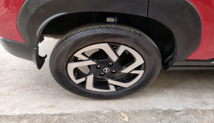 2024 Nissan MAGNITE XV AMT, Petrol, Automatic, 12,735 km, tyre