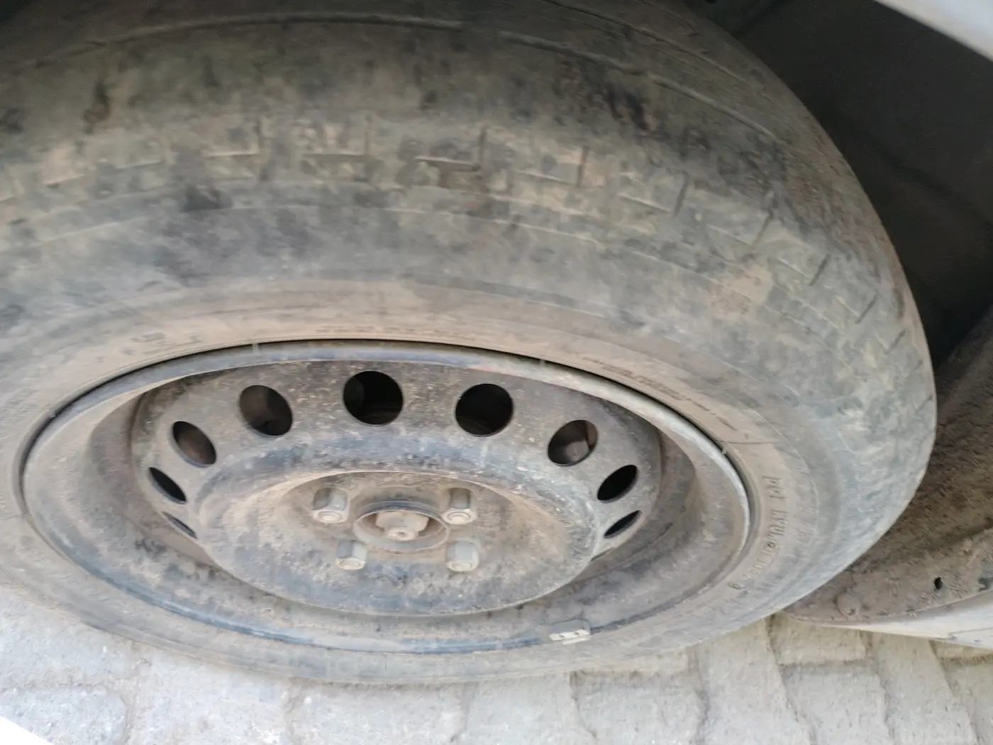 2022 Maruti Celerio VXI CNG, CNG, Manual, 65,573 km, tyre