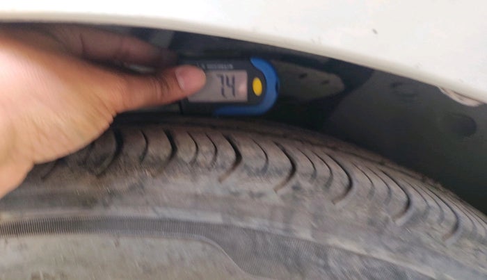 2017 Honda City 1.5L I-VTEC V MT, Petrol, Manual, 1,15,753 km, tyre