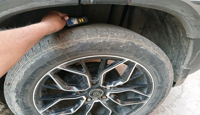 2022 Maruti BREZZA VXI AT SMART HYBRID, CNG, Automatic, 41,190 km, tyre