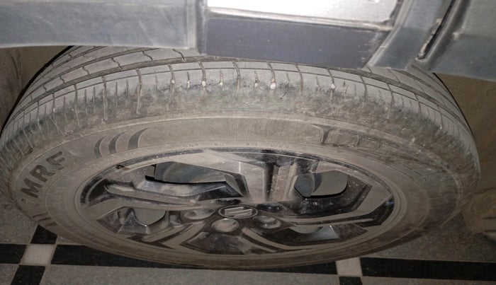 2022 Maruti BREZZA ZXI SMART HYBRID , Petrol, Manual, 22,590 km, tyre