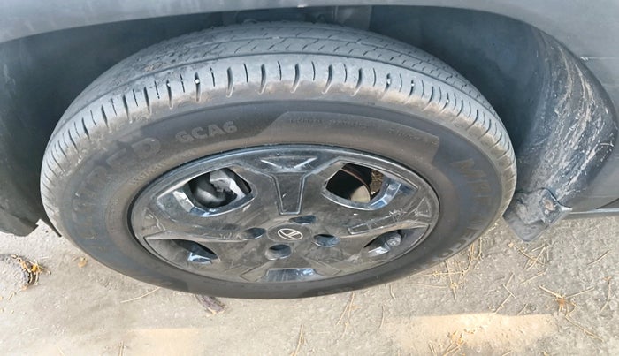 2025 Tata PUNCH Accomplished Plus iCNG, CNG, Manual, 9,785 km, tyre