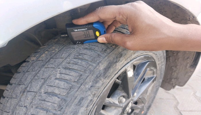 2022 Hyundai GRAND I10 NIOS SPORTZ 1.2 KAPPA VTVT CNG, CNG, Manual, 46,173 km, tyre