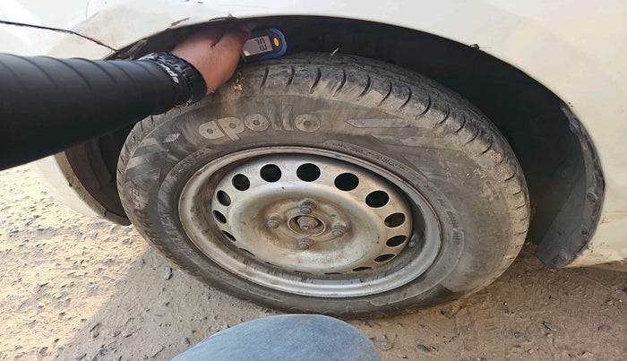 2017 Maruti Swift LDI, Diesel, Manual, 88,873 km, tyre