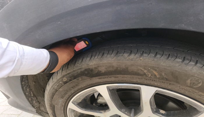 2025 Maruti XL6 ZETA AT, Petrol, Automatic, 5,349 km, tyre