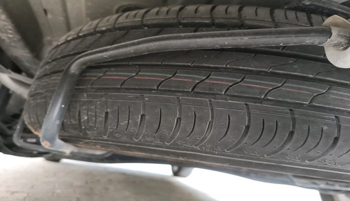 2025 Maruti XL6 ZETA AT, Petrol, Automatic, 5,349 km, tyre