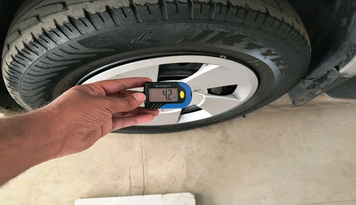 2016 Mahindra XUV500 W4, Diesel, Manual, 36,776 km, tyre