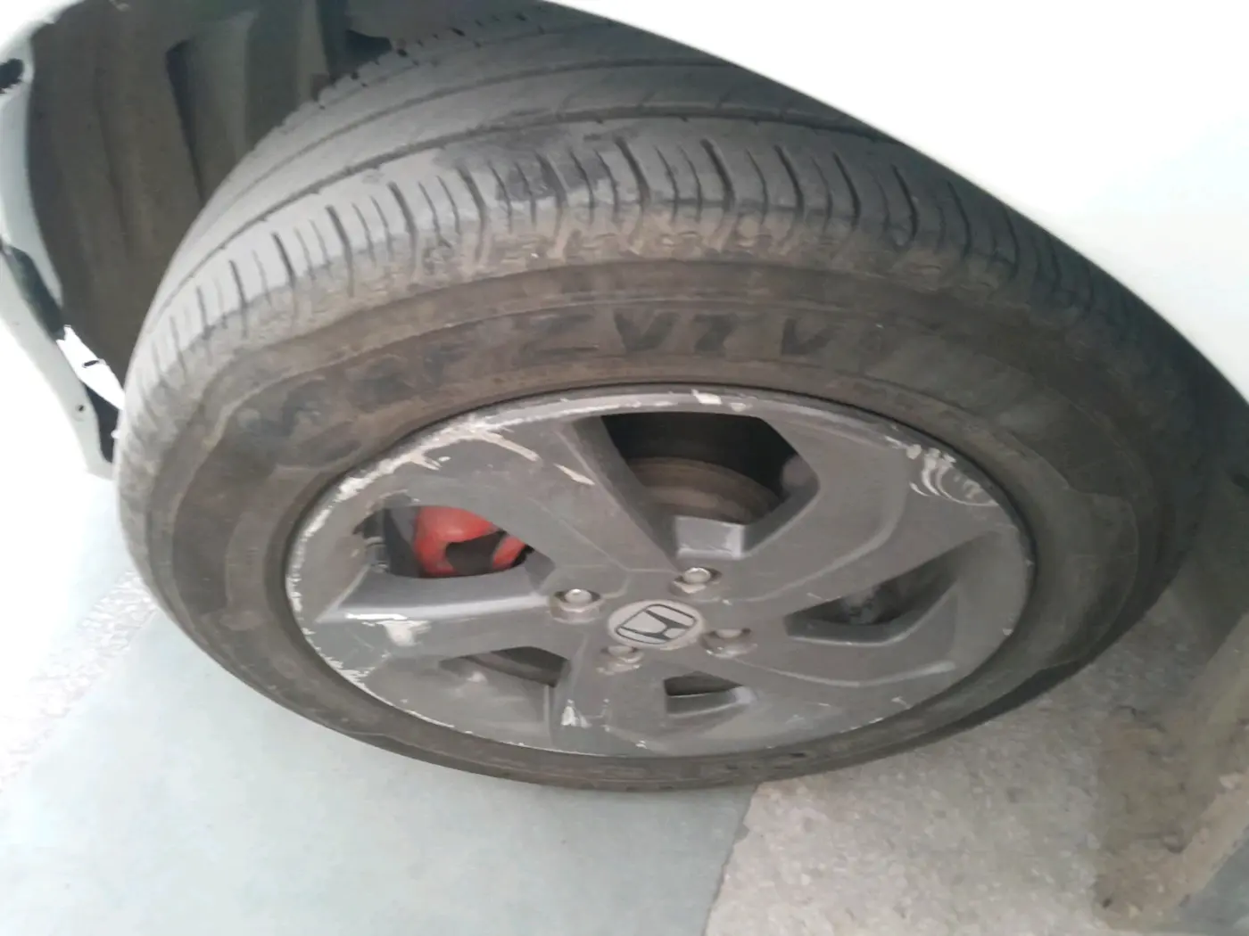 2015 Honda City 1.5L I-DTEC VX, Diesel, Manual, 85,059 km, tyre