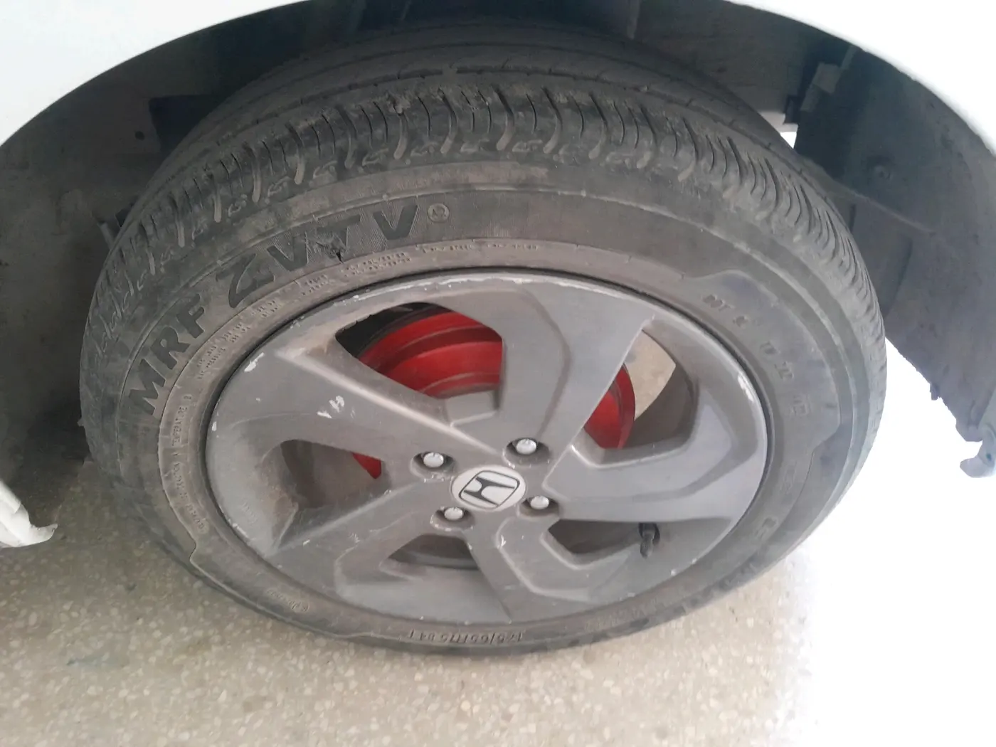 2015 Honda City 1.5L I-DTEC VX, Diesel, Manual, 85,059 km, tyre