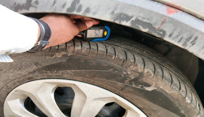 2025 MG ASTOR Sprint 1.5 MT (Ivory), Petrol, Manual, 11,004 km, tyre