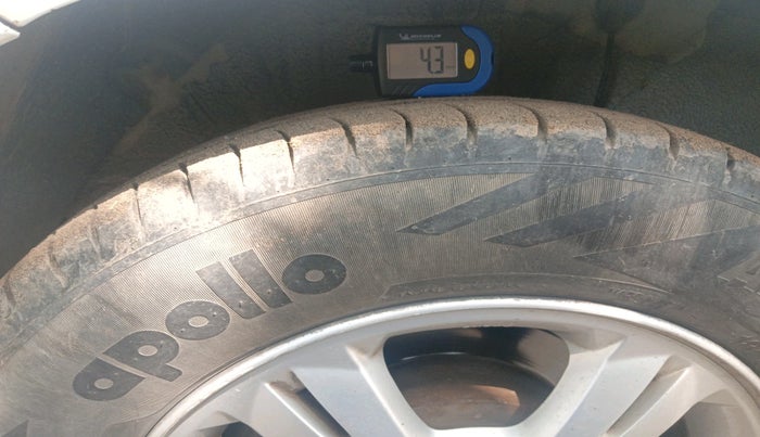 2011 Hyundai i20 ASTA 1.4 CRDI, Diesel, Manual, 1,24,327 km, tyre