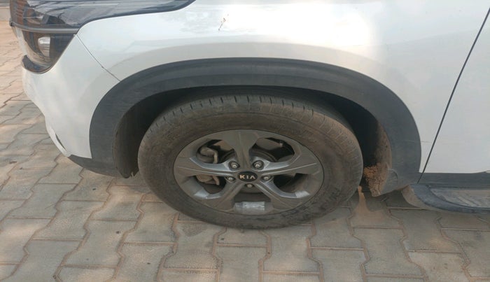 2021 KIA SELTOS HTK PLUS 1.5, Petrol, Manual, 67,472 km, tyre