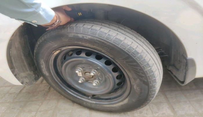 2021 Hyundai GRAND I10 NIOS MAGNA 1.2 KAPPA VTVT, Petrol, Manual, 39,550 km, tyre