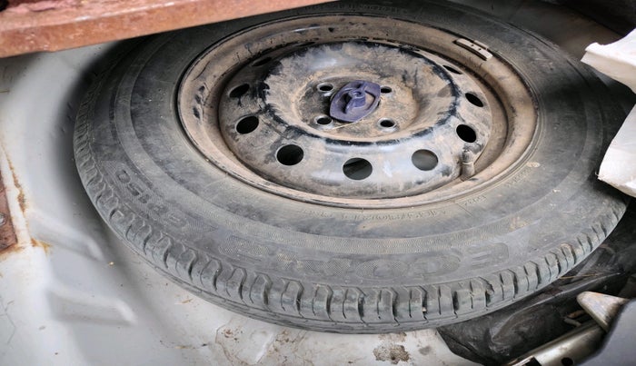 2018 Maruti Dzire VXI, Petrol, Manual, 52,316 km, tyre