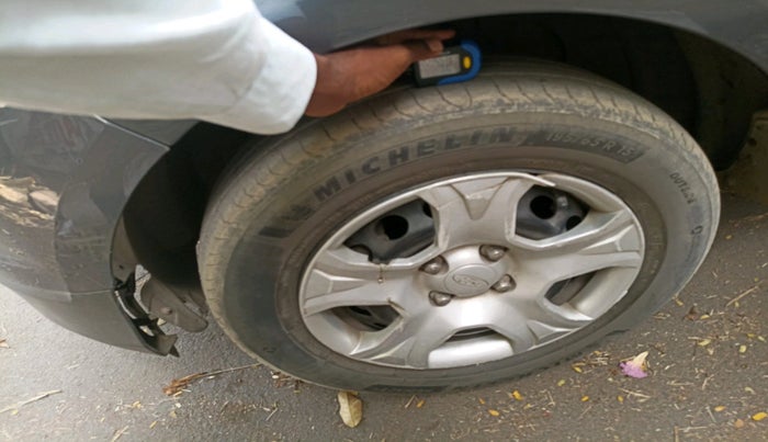 2017 Ford Ecosport TREND 1.5L PETROL, Petrol, Manual, 93,985 km, tyre