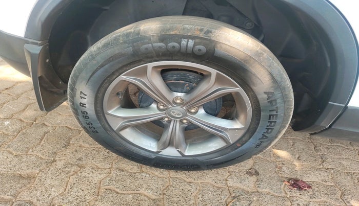 2022 Tata Harrier XZ 2.0L, Diesel, Manual, 28,661 km, tyre