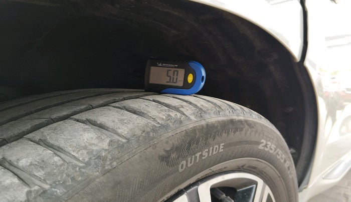 2022 Volvo XC 60 B5 INSCRIPTION, Petrol, Automatic, 28,141 km, tyre