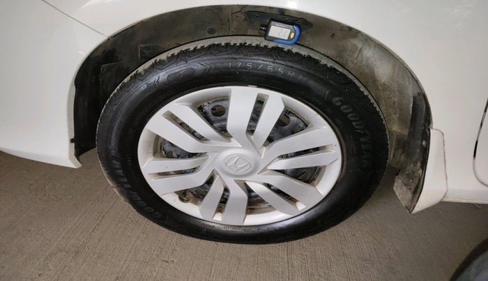 2016 Honda City 1.5L I-VTEC SV, Petrol, Manual, 94,785 km, tyre