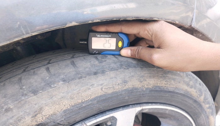 2020 Tata ALTROZ XZ PETROL, Petrol, Manual, 63,783 km, tyre