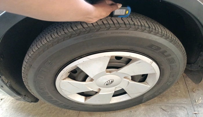 2017 Mahindra XUV500 W6, Diesel, Manual, 2,13,437 km, tyre