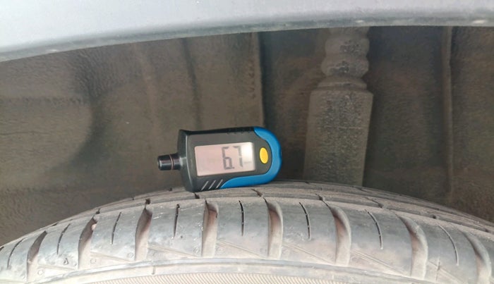 2024 Renault Kwid RXL 1.0 (O), Petrol, Manual, 8,824 km, tyre