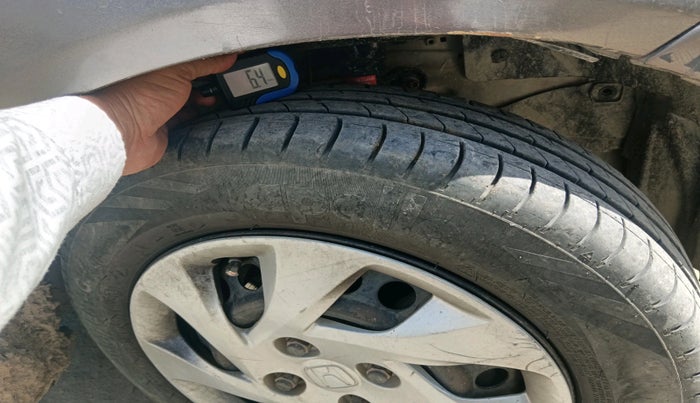 2014 Honda Amaze 1.5L I-DTEC S, Diesel, Manual, 1,18,342 km, tyre