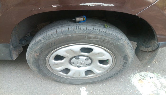 2014 Renault Duster 85 PS RXE DIESEL, Diesel, Manual, 1,04,567 km, tyre