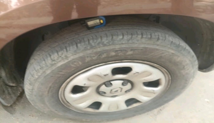 2014 Renault Duster 85 PS RXE DIESEL, Diesel, Manual, 1,04,567 km, tyre