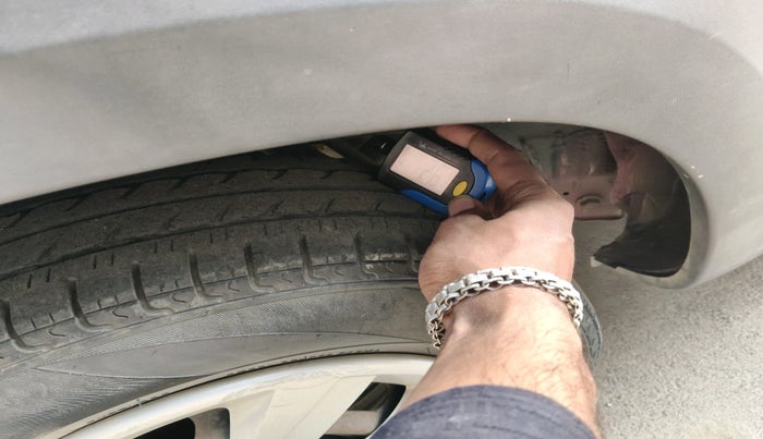 2016 Renault Kwid RXT 0.8, Petrol, Manual, 1,10,242 km, tyre