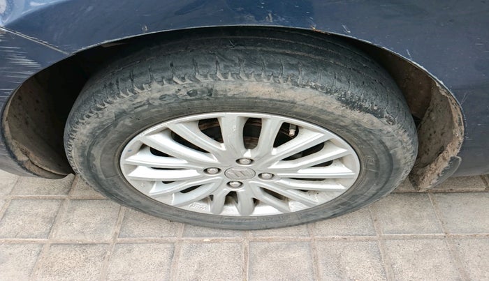 2018 Maruti Dzire ZXI, Petrol, Manual, 79,103 km, tyre