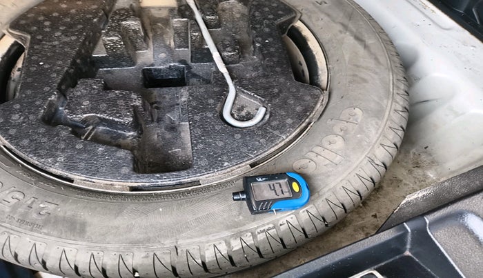 2021 Toyota URBAN CRUISER PREMIUM GRADE MT, Petrol, Manual, 64,617 km, tyre