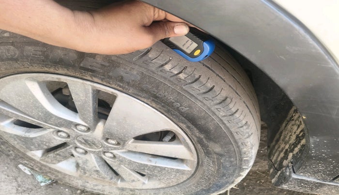 2016 Maruti S Cross ALPHA 1.6, Diesel, Manual, 79,593 km, tyre