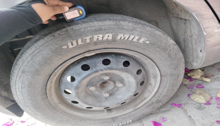 2012 Maruti Swift VXI, CNG, Manual, 92,332 km, tyre