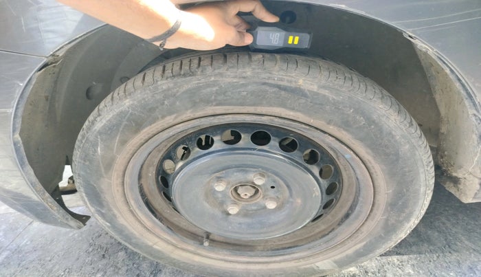 2017 Maruti Baleno DELTA DIESEL 1.3, Diesel, Manual, 99,578 km, tyre