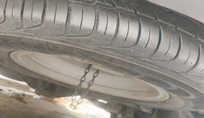 2019 Toyota Innova Crysta 2.8 GX AT 7 STR, Diesel, Automatic, 1,31,242 km, tyre