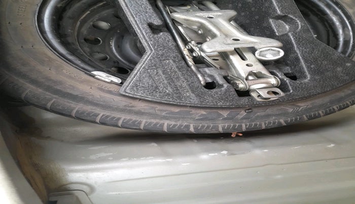 2015 Maruti Celerio ZXI AMT, Petrol, Automatic, 60,276 km, tyre