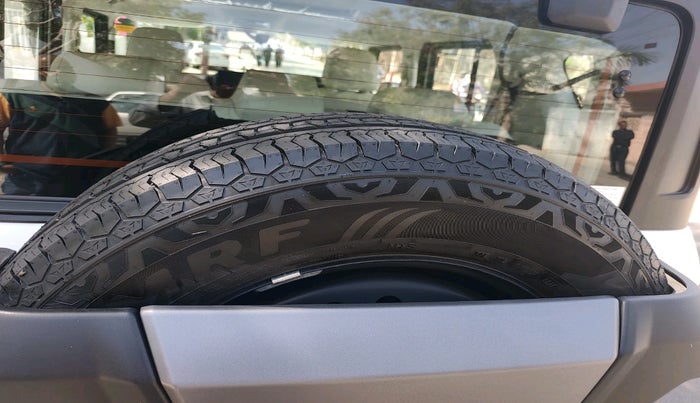 2024 Mahindra Thar Roxx MX5 Diesel MT 2WD, Diesel, Manual, 6,113 km, tyre