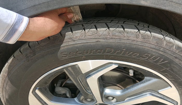 2019 Hyundai Creta SX (O) EXECUTIVE 1.6 PETROL, Petrol, Manual, 61,817 km, tyre