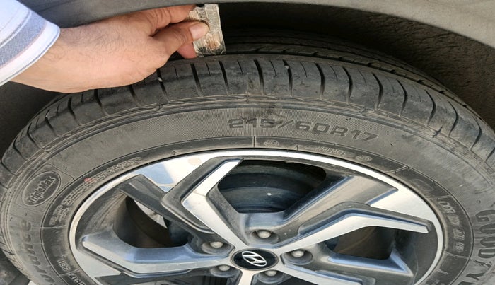 2019 Hyundai Creta SX (O) EXECUTIVE 1.6 PETROL, Petrol, Manual, 61,817 km, tyre