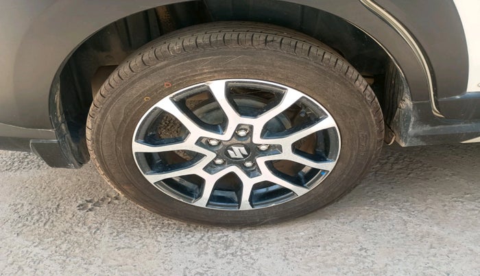 2023 Maruti XL6 ZETA MT, CNG, Manual, 67,533 km, tyre