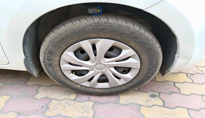 2022 Maruti Swift VXI AMT, Petrol, Automatic, 69,654 km, tyre