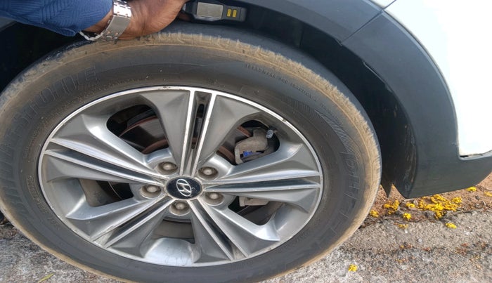 2017 Hyundai Creta SX PLUS AT 1.6 DIESEL, Diesel, Automatic, 2,13,190 km, tyre